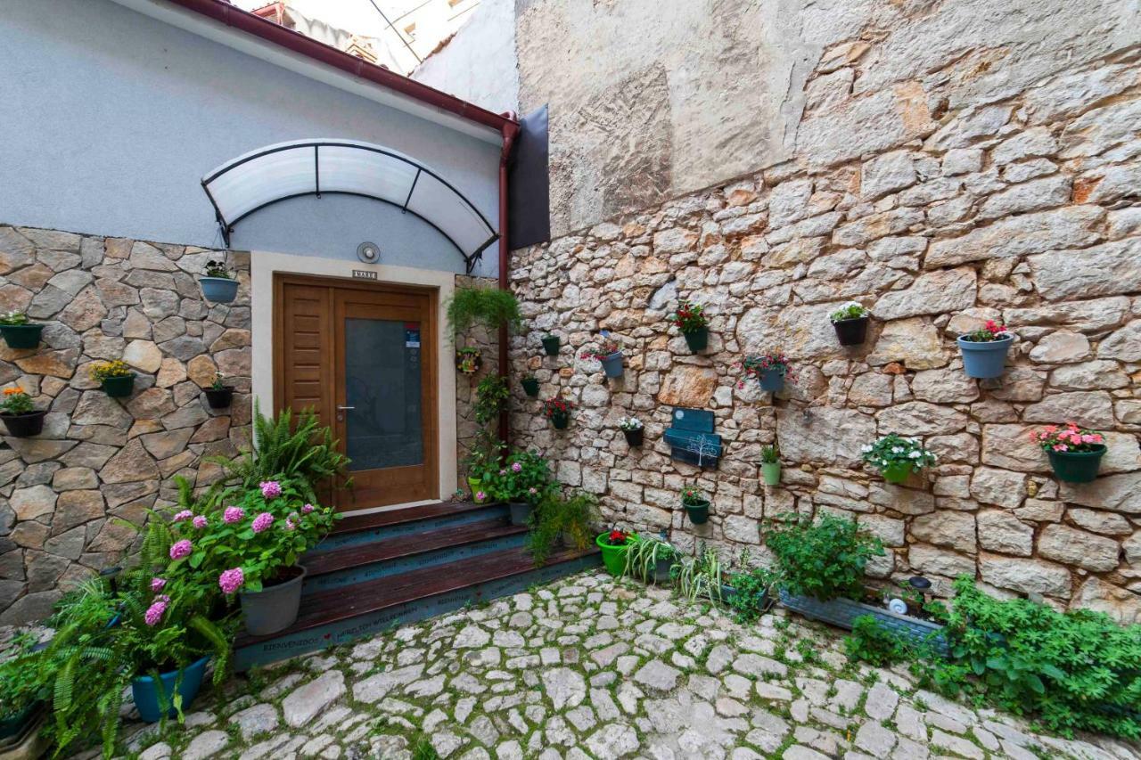 شيبينيك Hostel Mare المظهر الخارجي الصورة