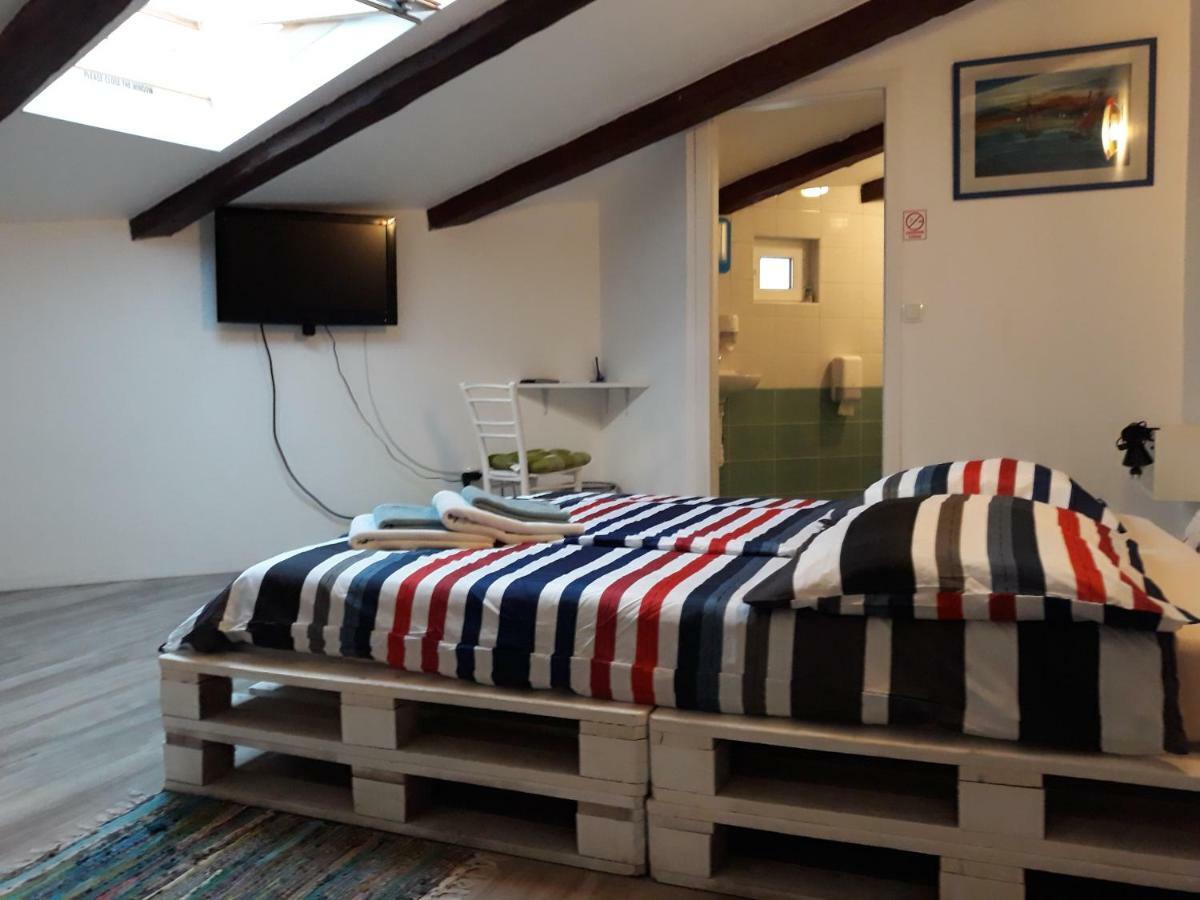شيبينيك Hostel Mare المظهر الخارجي الصورة